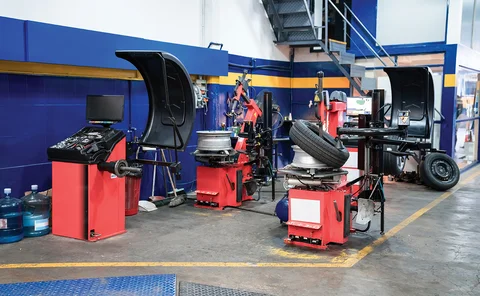 Auto repair garage_reclaimed parts