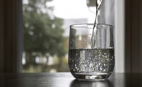 Forever chemicals Microplastics and Microparticles in Tap Water 