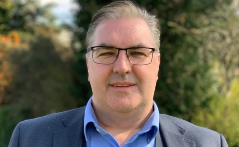 James MacBeth_Auto Windscreens